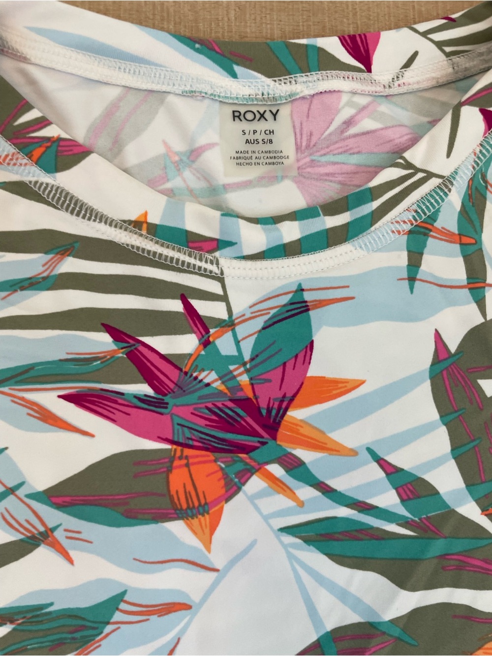 Roxy Long-Sleeve Tropical Print Rash Guard Size S - Picture 2 of 3